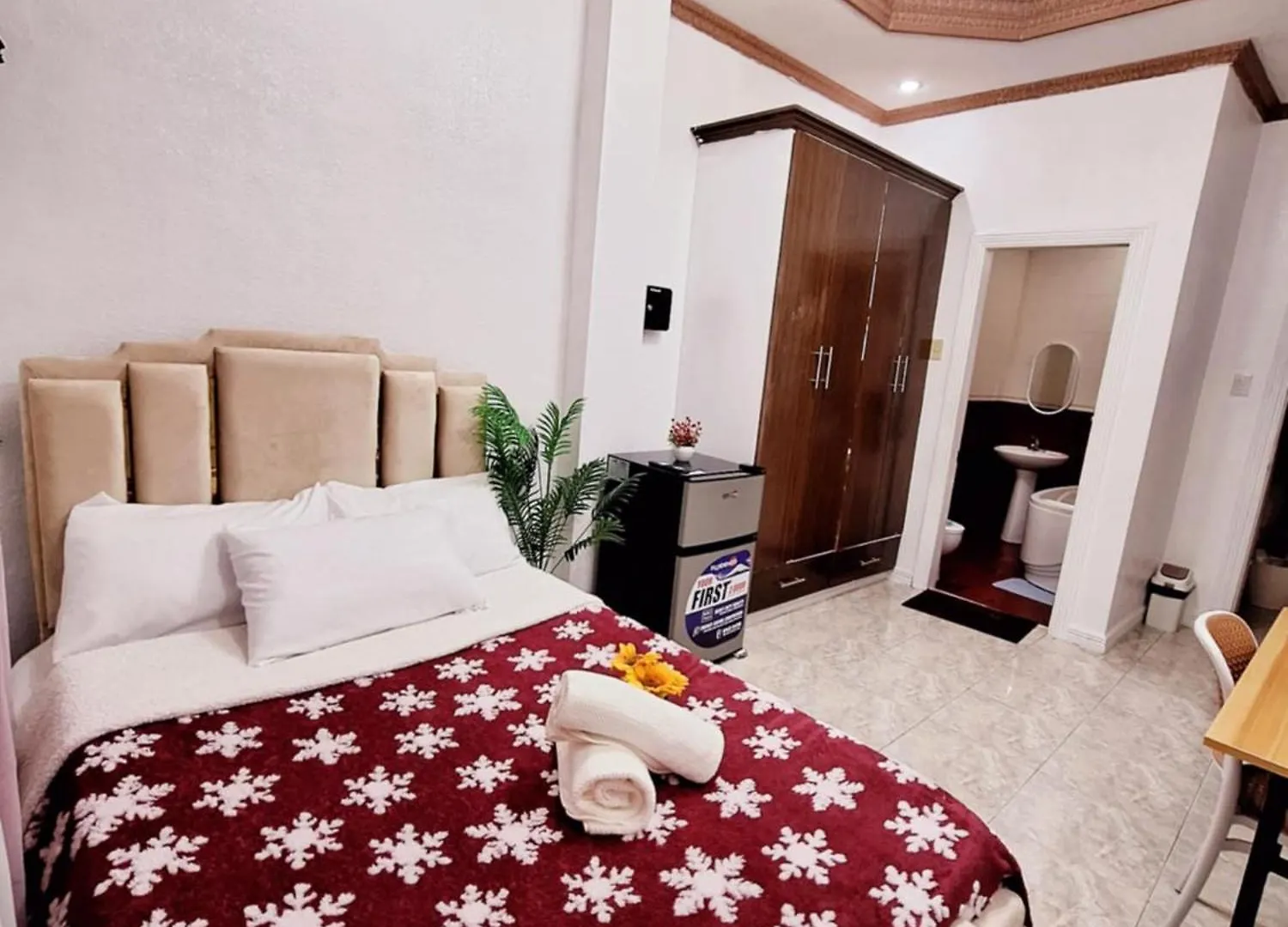 N4 Studio Room Apartment Transient House Ground Floor Near Abreeza Mall, Spmc, Sm Lanang & Usep Davao Homestay